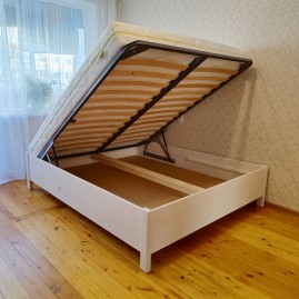 Кровать с подъемным механизмом без изголовья, массив